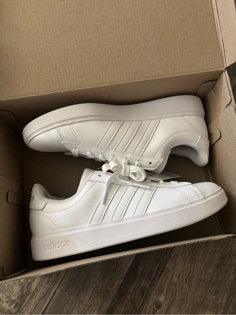 Adidas Grand Court 2.0 Sneakers